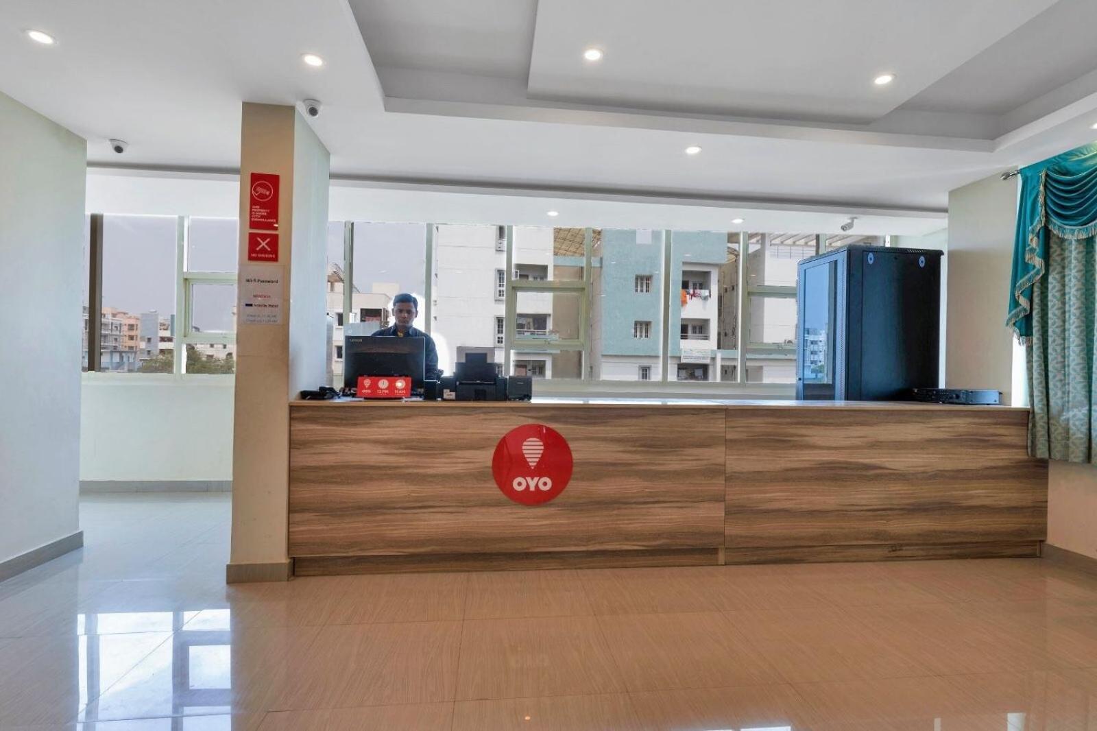 Collection O Gravity Hotel Hyderabad Exterior photo